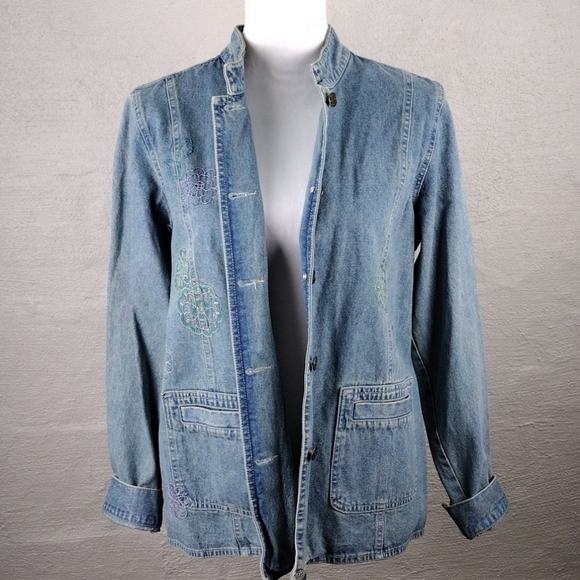 Denim & Co. Vintage Light Blue Embroidered High Collar Button Up Denim Shacket - Picture 11 of 14